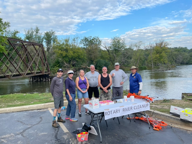 carpentersville rotary club clean up at otto engineering